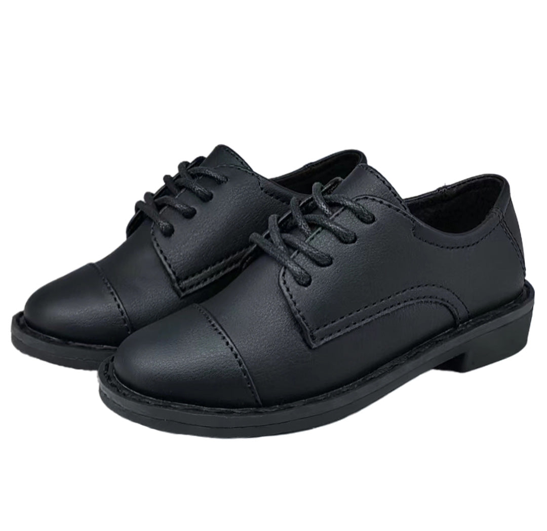 07001 Boys Regina dress shoes